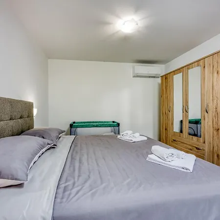 House Milka With Whirlpool And Sauna Klostar