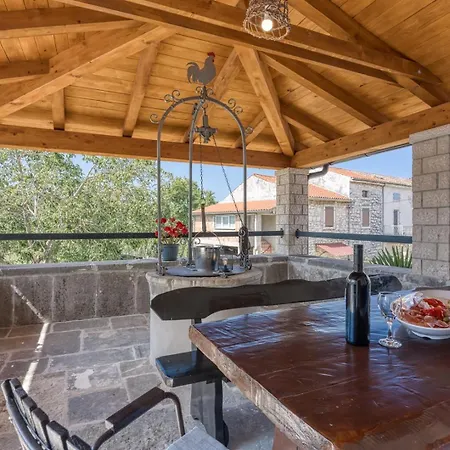 Casa vacanze House Milka With Whirlpool And Sauna