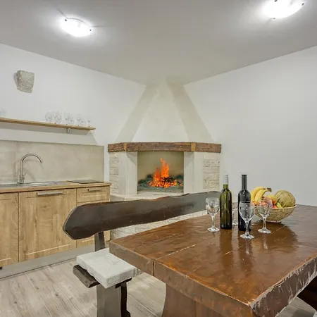 House Milka With Whirlpool And Sauna