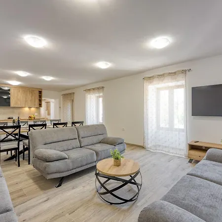 House Milka With Whirlpool And Sauna Ferienhaus